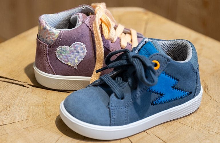 schuhprodukte_fruehlingskollektion_2026_slide_0007_s33