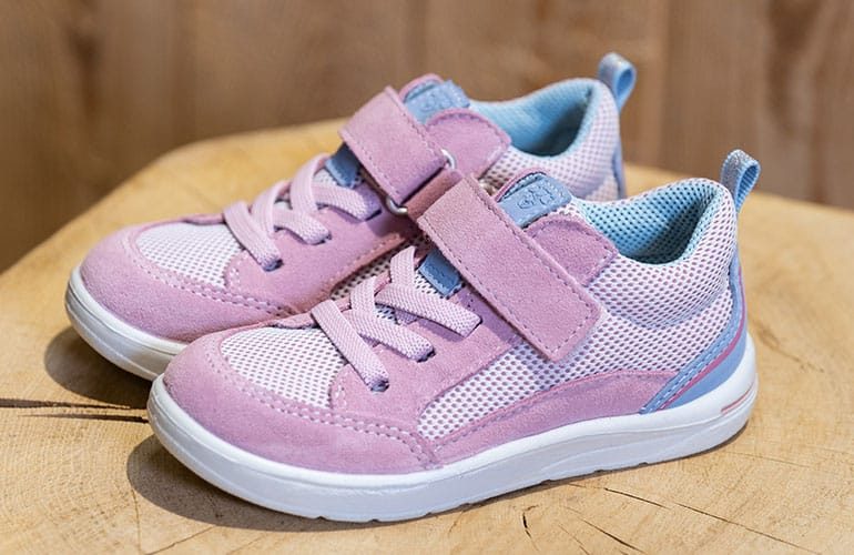 schuhprodukte_fruehlingskollektion_2026_slide_0014_s26