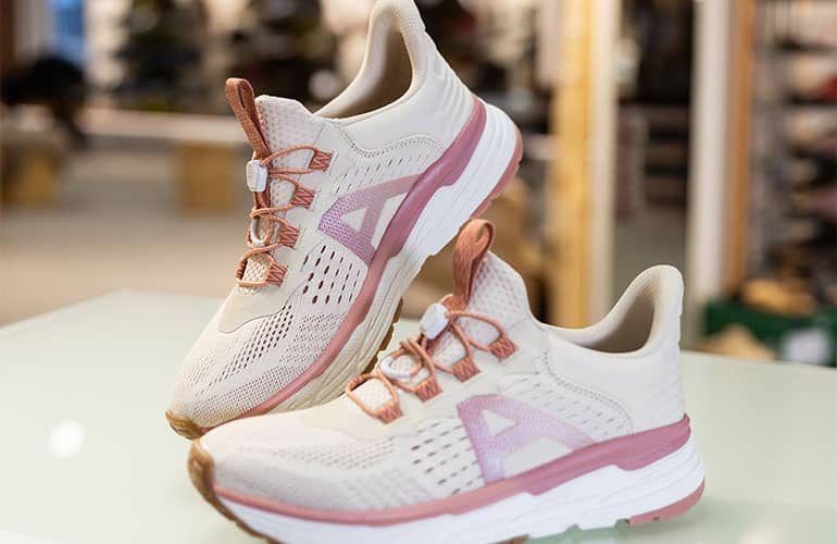 schuhprodukte_fruehlingskollektion_2026_slide_0030_s10